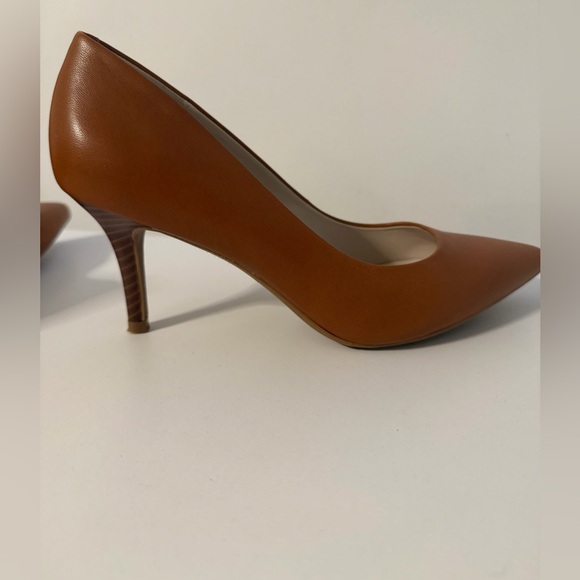 Alfani Size 7.5 Step ‘N Flex Pointed-Toe Pumps - Cognac Tan - Picture 5 of 16